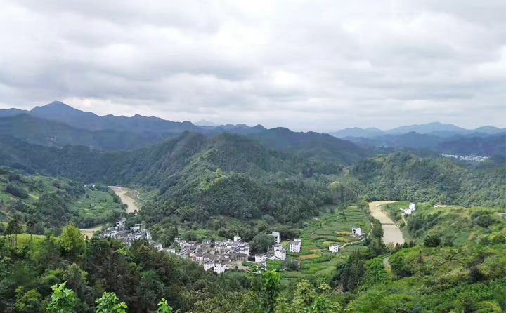 (黄山旅游十大免费景点: 石潭村  图示)