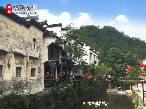 绩溪龙川、牌坊群•鲍家花园、徽商大宅院一日游路线